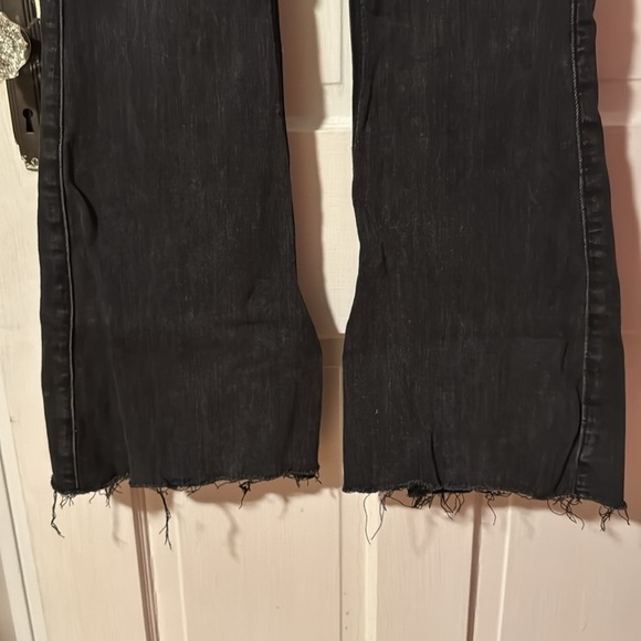 Hollister High Rise Flare Faded Black Denim Jeans Raw Hem 5 R 27 waist 31 Length - Picture 3 of 12